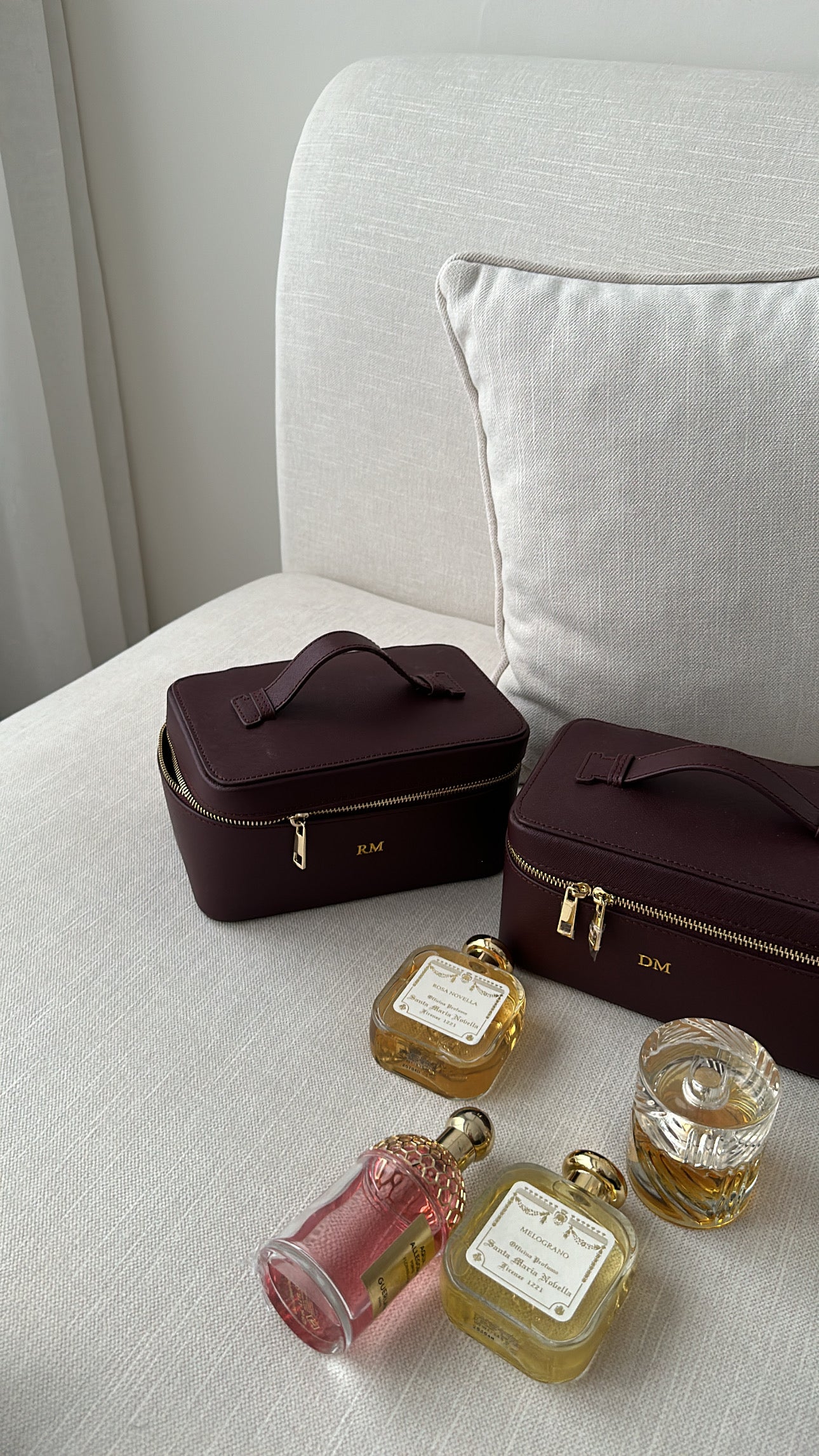 Burgundy bag’s
