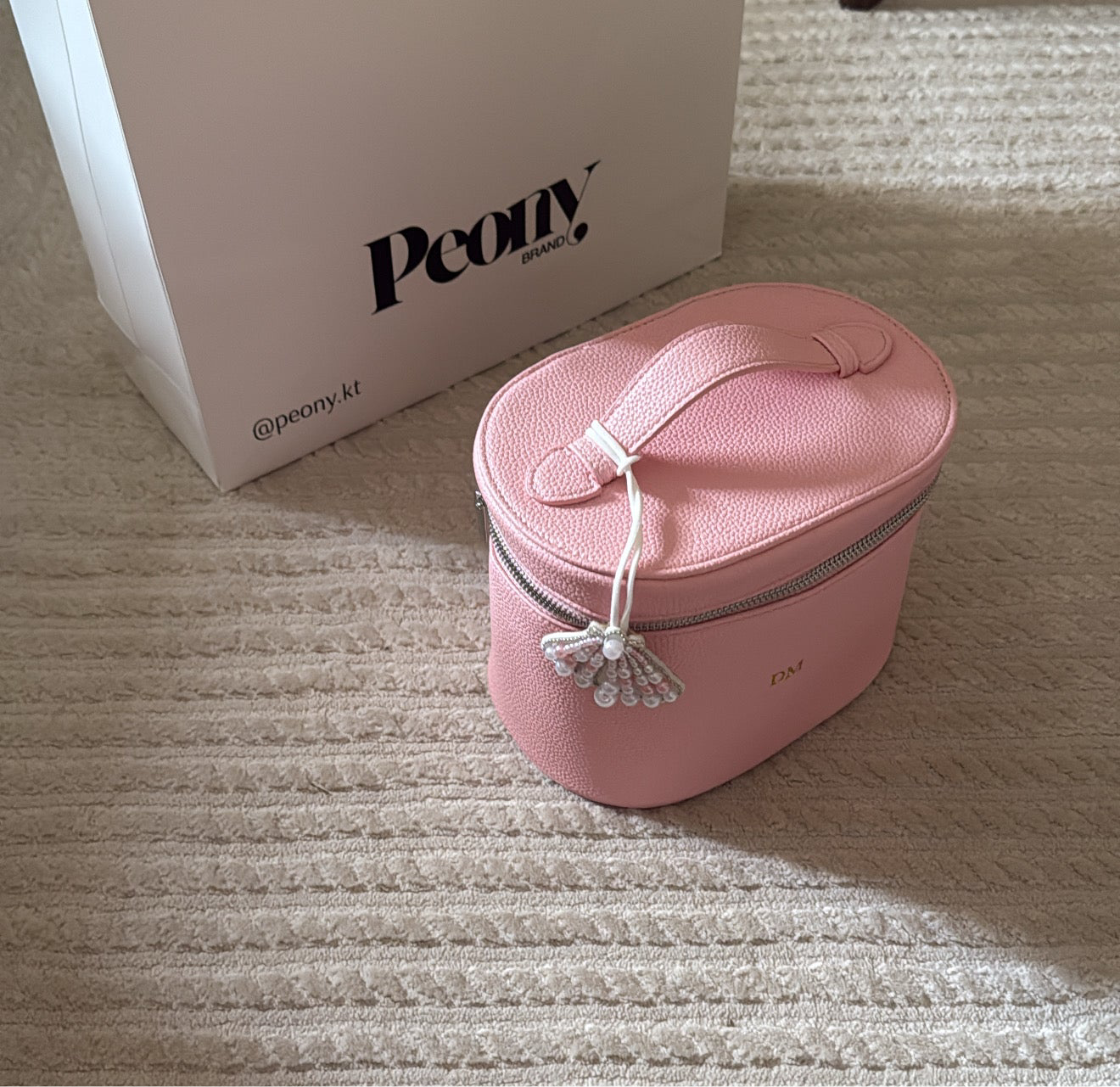Makeup bag